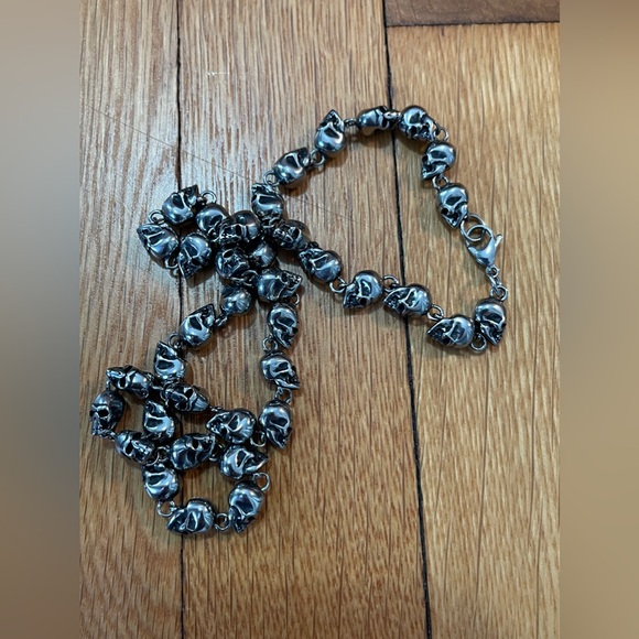 ❌SOLD❌Heavy skull necklace - Picture 12 of 14